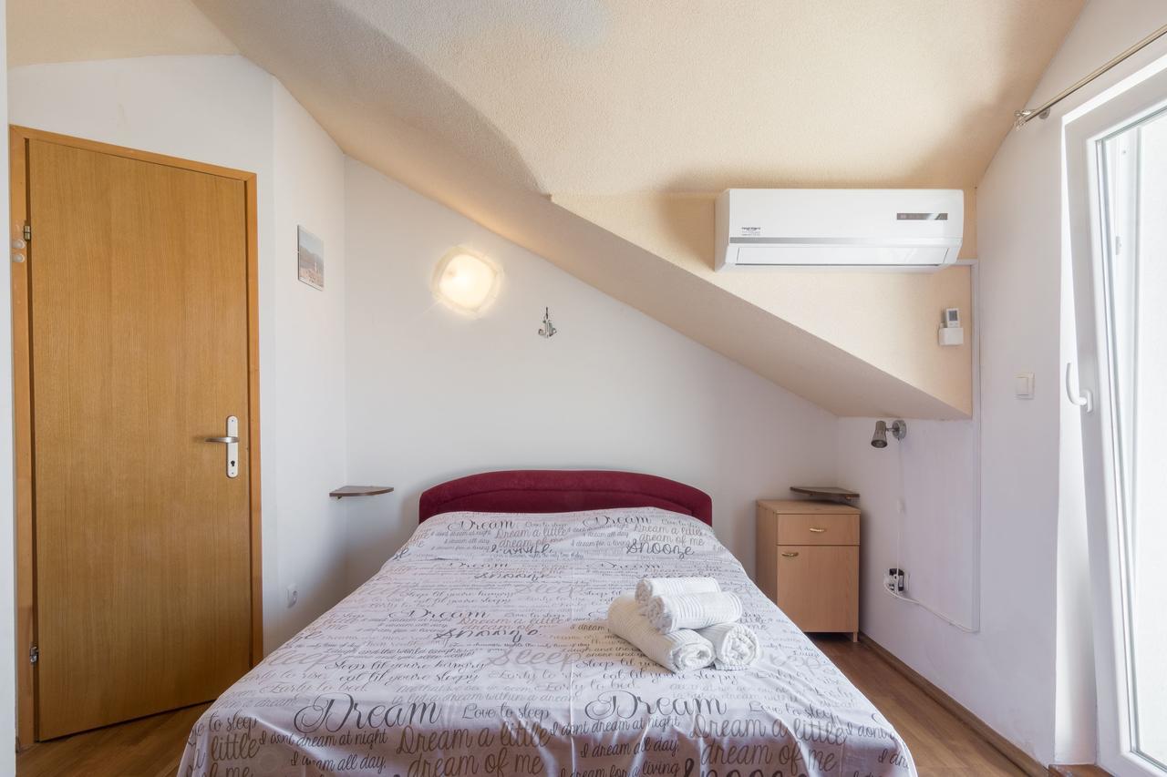 Apartments Miocic Ražanac Kültér fotó