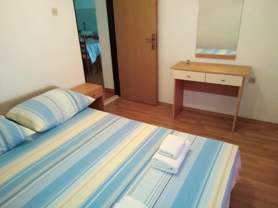 Apartments Miocic Ražanac Kültér fotó